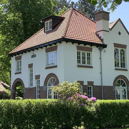 Βίλα Stately In Near The Forest *