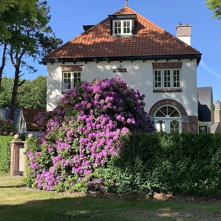 Stately In Near The Forest Βίλα